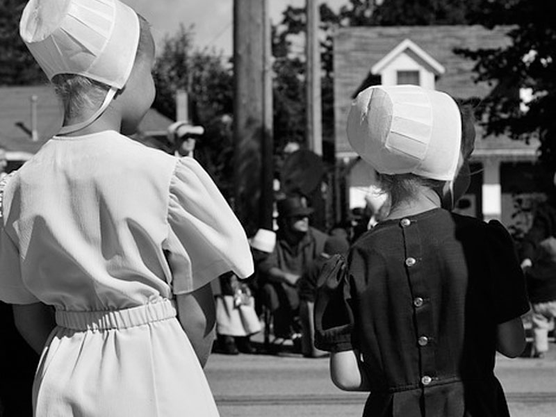 Amish Girls 