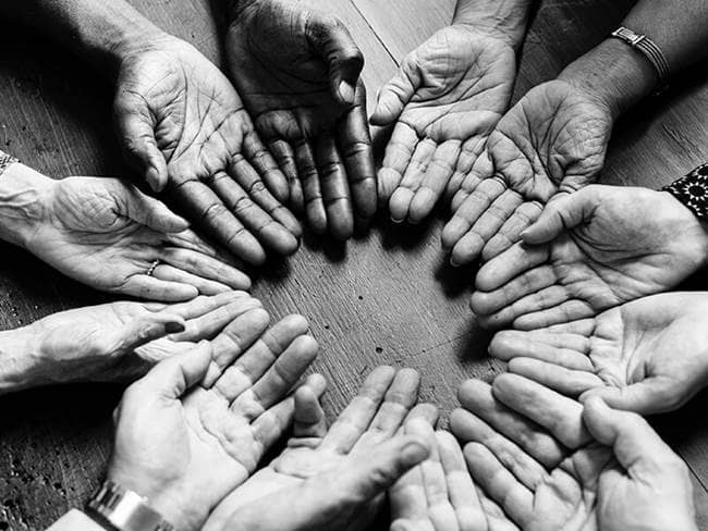 inspiration-hands-diversity-people-together